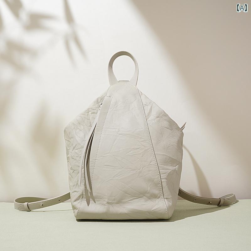 ショルダーバッグ 女性用 通勤 鞄 手提 バックパック プレミアムレザー 都市 ミニマム スタイル プリーツ デザイン ステッチ ディテール 楕円形 ソフト 構造 ジッパー 開閉 カードポケット ドキュメント 収納 グレー 春 日常 コーディネート ミデ