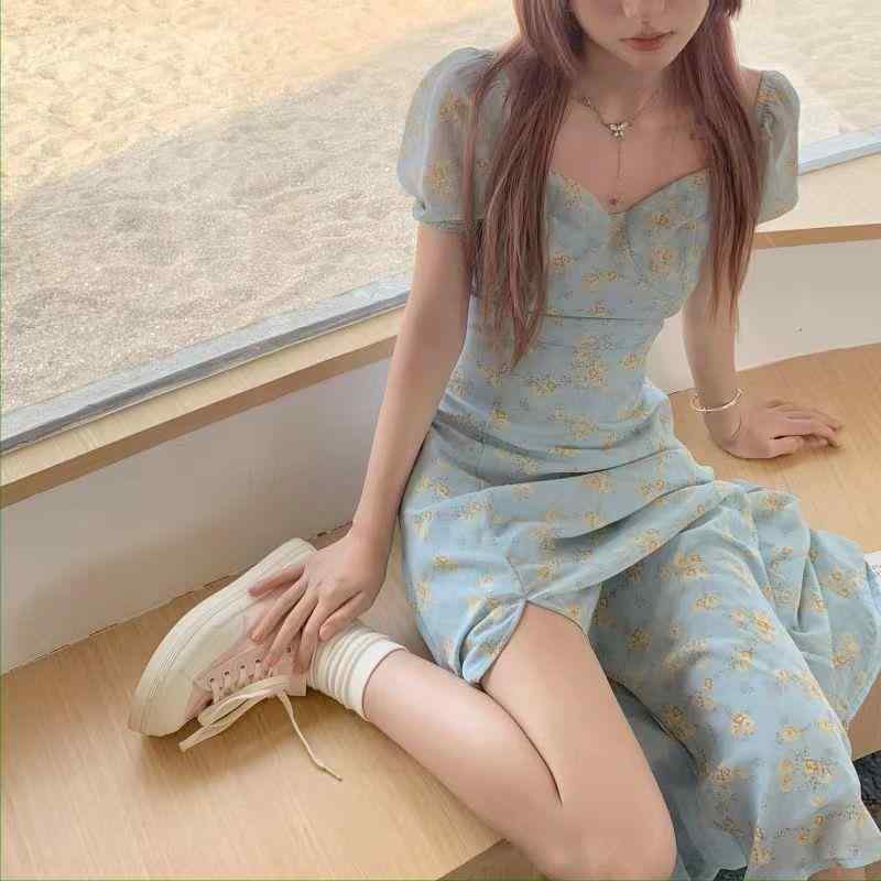 ワンピース レディース 春夏 フレンチスタイル ブルー フラワー柄 Vネック プフスリーブ 開き ハイウエスト Aライン ロング丈 ??素材 軽量 通気性 かわいい 甘め フレッシュ 女性用 夏服 トップス スカート ワンセット 短袖 セットアップ 日常