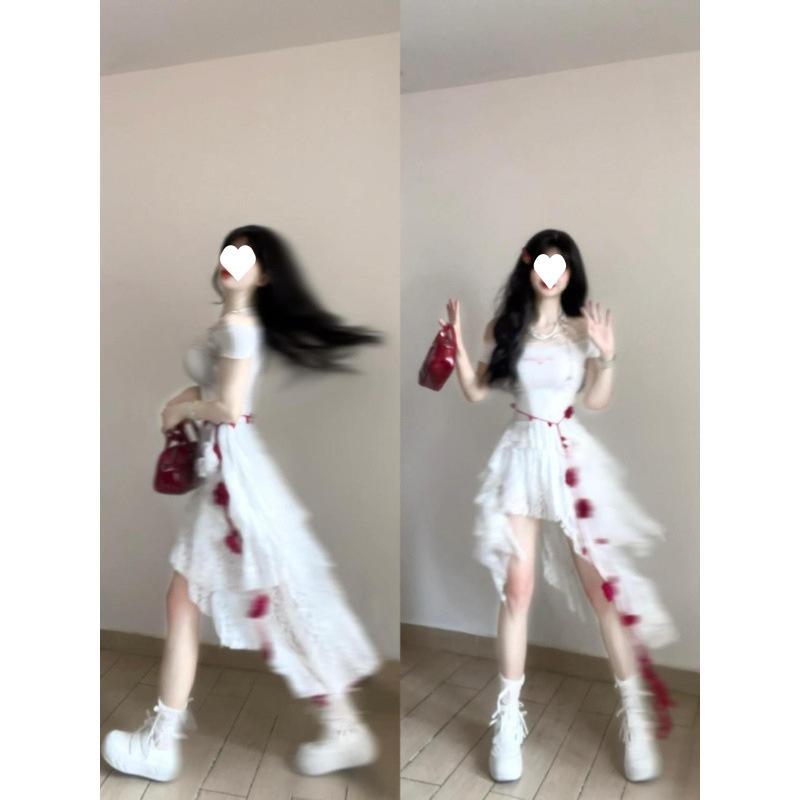 レディース トップス スカート セット ワンピース風 花柄 プリント ワンショルダー シャツ 不規則 デザイン フリル レース スカート ロング スカート 半分 スカート 白 カラーバランス 気質 通勤 スタイル 都市 風 レイヤード デザイン 軽やか