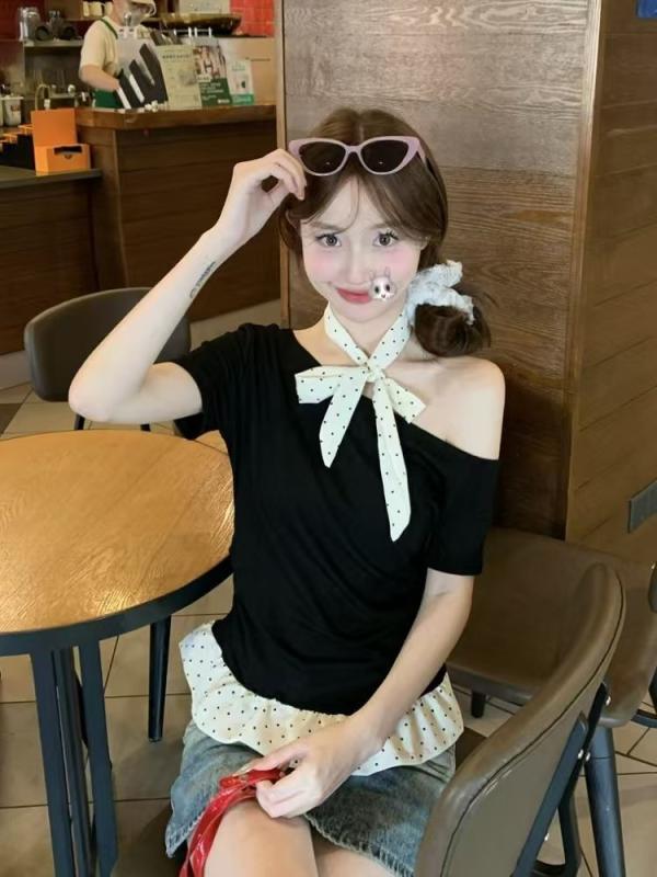 Tシャツ 女性用 短袖 斜めVネック 肩出し 蝶結び シルク調 スカーフ リボン 紐 ハングネック 収腰 フリル 波点柄 モダール混 ストレッチ 接触冷感 イージーケア 通勤 気質 修身シルエット ブルー 杏色 ブラック