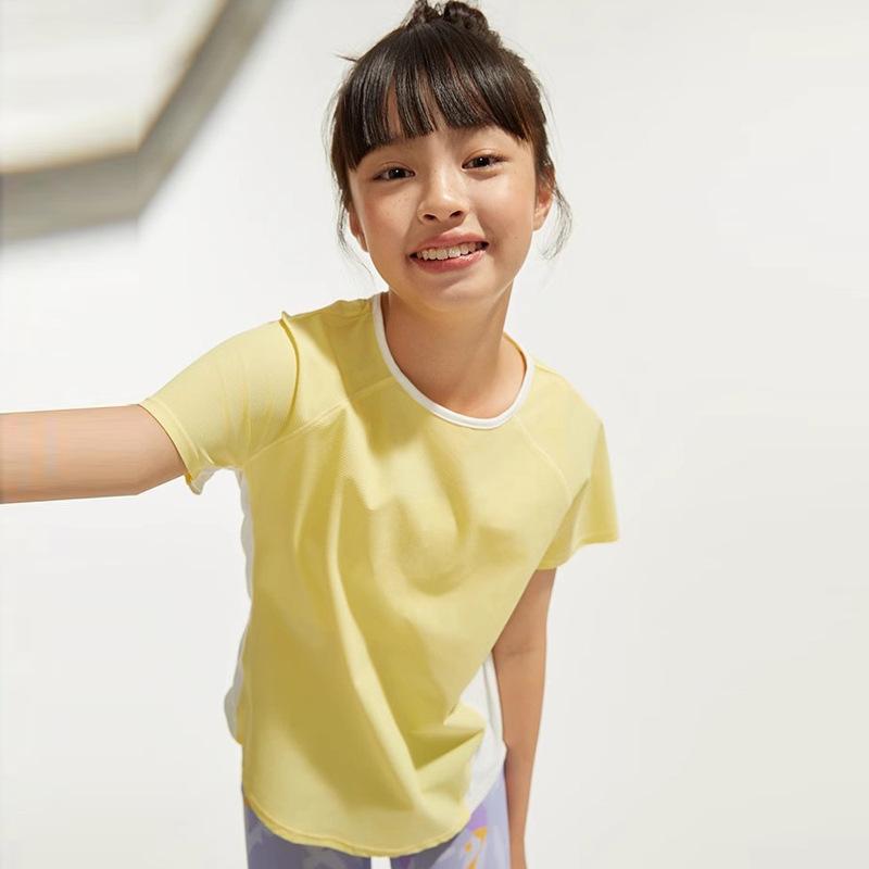 女児用 春夏 ヨガ トップス 短袖 速乾 接触冷感 透気 ランニング フィットネス 運動服 切り替え デザイン ニット 混紡 伸縮性 ライトウェイト ・婢羽ブルー パレオイエロー ライトパープル 110-160cm