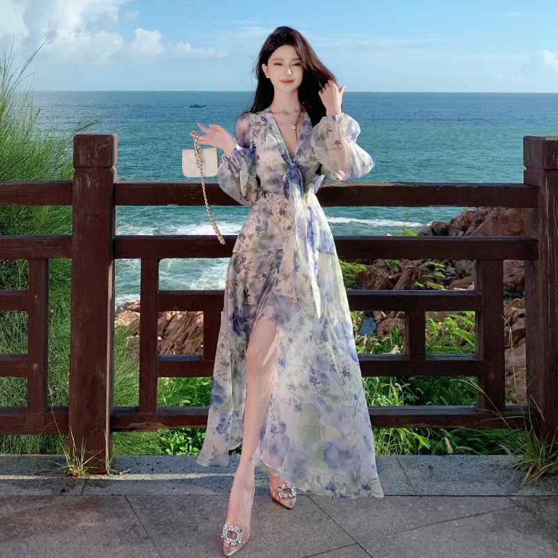ワンピース 女性用 Vネック 高腰 フレアスカート 長袖 シフォン プリント フラワーモチーフ 切り替えデザイン フレアスリーブ ロング丈 軽量 通勤 普段使い 秋冬 ストリートファッション かわいい 女性らしい シルエット