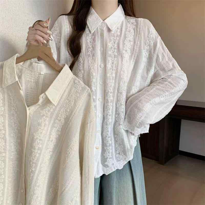 長袖シャツ 女性用 立領 単排ボタン ゆったりシルエット 刺繍 レース 切り替え 開襟カーディガン トップス 綿混 ポリエステル 幾何学模様 ミドル丈 中長 ホワイト ベージュ 春夏 秋冬 軽量 伸縮性 普段使い 部屋着 文?風 レトロ 刺繍花柄 クロシ