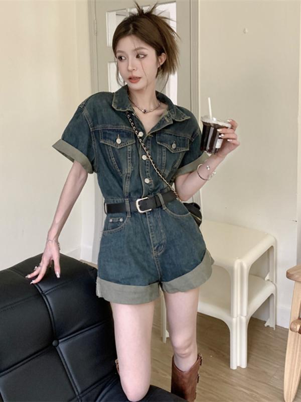 デニム オーバーオール 女性用 夏 高腰 ショートパンツ 直筒型 切り替え ボタン 綿素材 ポリエステル混 気質 通勤風 普段使い 軽量 伸縮性 吸湿速乾 ヴィンテージ ノスタルジックカラー ベルト付き かわいい デザイン ルーズフィット 小柄対応 シン