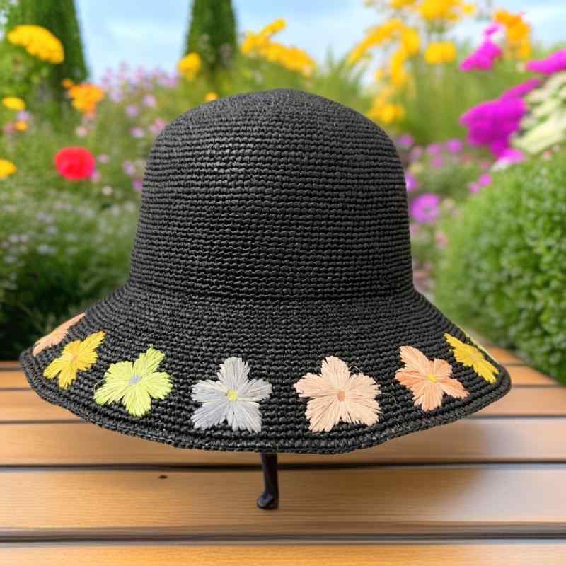 レディース 麦わら帽子 草編み 花刺繍 漁夫帽 夏 秋 大檐 折りたたみ 手編み ラフィー草 防晒 透気 遮陽 かわいい カラフル ブラック カーキ ベージュ 軽量 通気性 良い 夏用 秋用 日韓スタイル 清新 甘美 女性用 普段使い アウトドア ビーチ