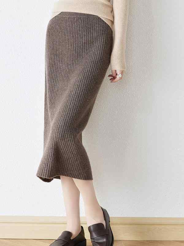 ニット 半身スカート 女性用 秋冬 高級感 純色 ロング丈 ハイウエスト 後ろスリット ストレート Aライン 羊毛 素材 中弾性 気質 通勤 スタイル 深・稀色 ミルクキャメル ダークグレー ブラック アイスカラートーン 軽量 暖かみ 切り替え デザイン