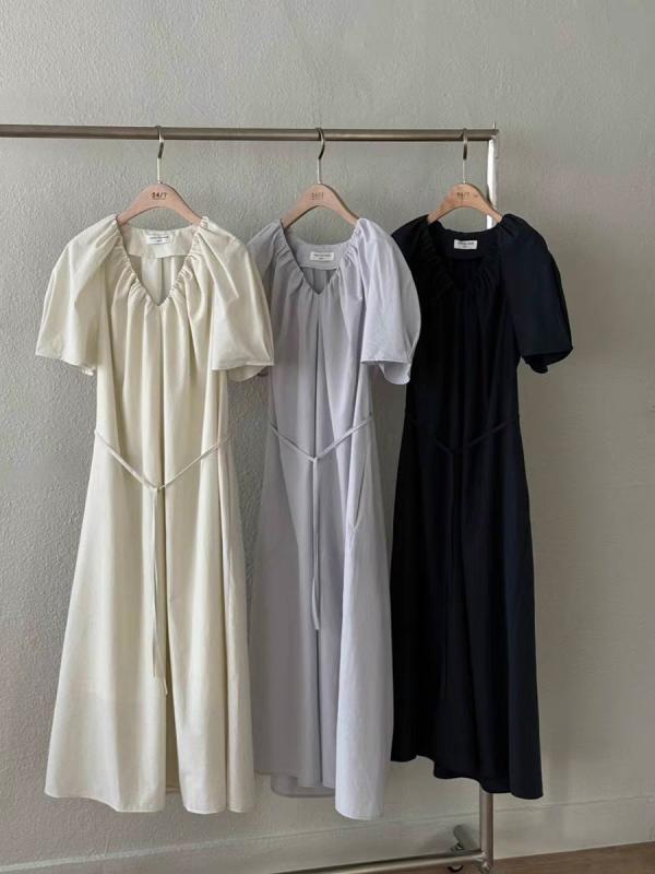 ワンピース レディース Vネック 泡泡袖 短袖 Aライン ロングスカート コットン 綿素材 単色 プリーツ加工 ウエスト系帯 ラフ シンプル かわいい 若返り ゆったり腰回り 気質 通勤風 セットオン ライトグレー ネイビー ベージュ 米色 通勤 普段使 8,149円
