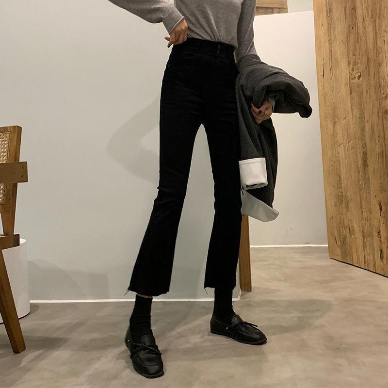 レディース 牛仔パンツ ブラック マイクロフレア ハイウエスト 九分丈 修身 スリムフィット 薄手 微弾性 コットン混 切り替えデザイン ボタン 気質通勤 都市スタイル カジュアル 普段使い 脚長効果 スタイルアップ デニム ボトムス 秋 秋冬 再生繊維