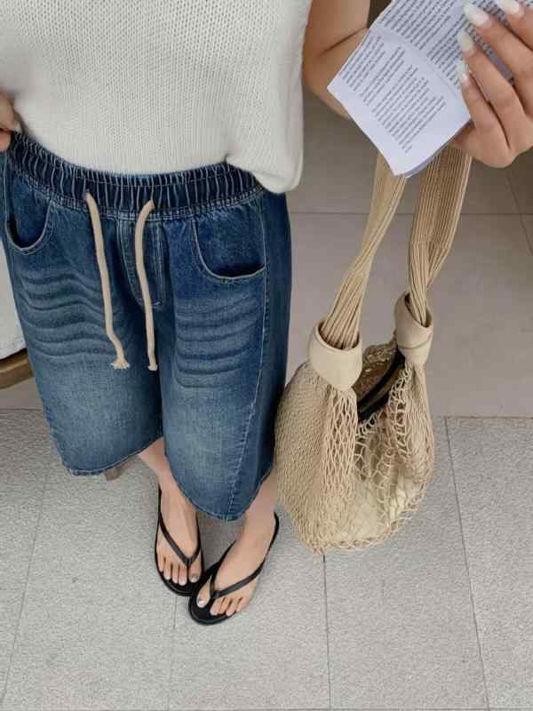 レディース デニム ショートパンツ 夏 春夏 接触冷感 綿 素材 直筒 シルエット ハイウエスト 松腰 切り替え デザイン ゆったり フィット 軽量 吸湿速乾 中厚 ブルー 浅色 深色 日韓 カジュアル スタイル 通勤 普段使い アウトドア 対応 ビンテ