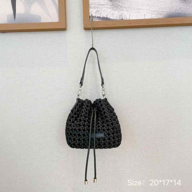 レディース 御徒面子 鞄 牛皮 人はだ 二層皮 返り咲き ビンテージ 編み込み 織り ?空 透け ひな型 水桶型 井戸釣瓶御徒面子 合切袋 ハンドバック 肩かけ 曲がったがけ ショルダーバッグ 単肩 シングルス落とし穴 小型 ホンブルグ帽 もの柔らか 日常使い走り 通い 普段使い