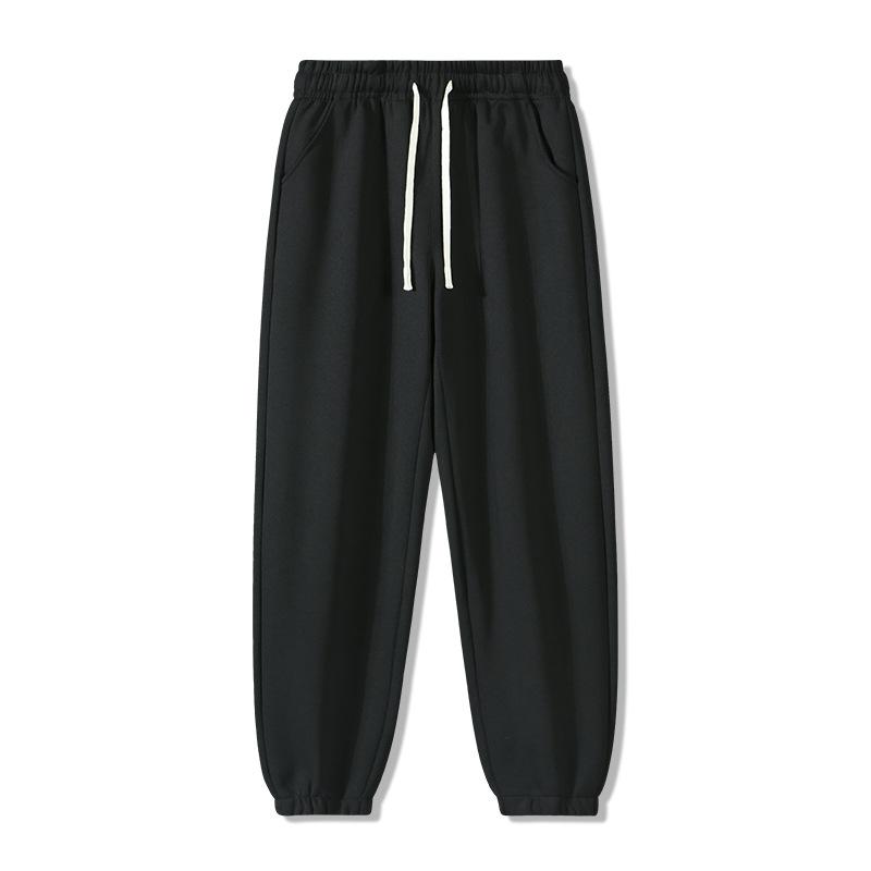 メンズ 秋冬 工装風 スウェットパンツ 低腰 直筒 長ズボン ポリエステル 微弾力 色牢度高 純色 系紐 直筒裾 多ポケット ゆったり ストリートスタイル 普段使い 黒 グレー ベージュ ホワイト 4,526円