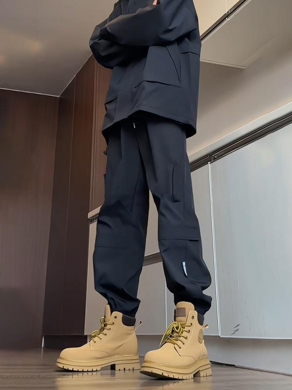 メンズ 防水 登山パンツ 春秋 機能性 工装パンツ 束脚 ハイキング トレッキング 軽量 弾性 ポリエステル 混紡 ミッドライズ 多ポケット ルーズフィット ロング丈 ストレートレッグ 免アイロン 日常使い 黒 マイクロエラスティック 素材