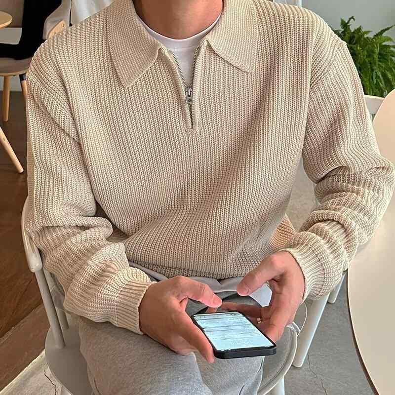メンズ ニットセーター 秋冬 長袖 フラップカラ 半ジップ ゆったりシルエット 韓流 カジュアル 防汚 加工 ポリエステル混紡 日常使い コート トップス 厚手 暖か 防シワ 青年向け ライトカラー ブラック グレー ベージュ デイリーウェア ストリート