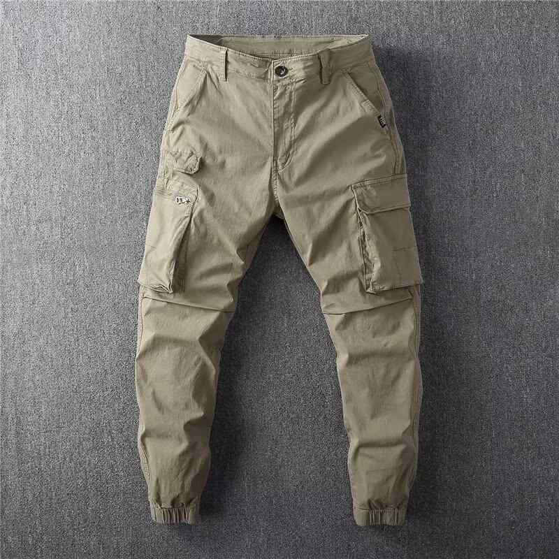 メンズ 春夏 工装パンツ 薄手 コットン混紡 ポリエステル素材 修身シルエット 束口デザイン 多ポケット 九分丈 低腰 スモークレス加工 耐摩耗 グレー ブラック グリーン カーキ 通勤 普段使い 街着 アウトドア 軽量 ゆったり ベーシック スタイリッ