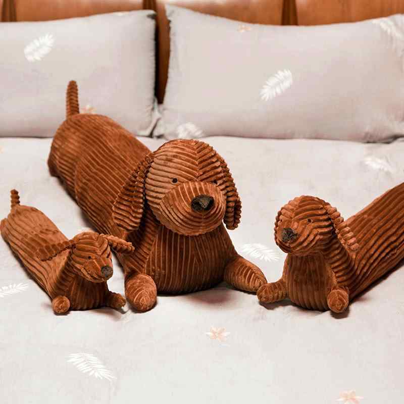 ぬいぐるみ 抱き枕 犬 かわいい 動物 毛布 ぬいぐるみ クッション 長方形 子供用 寝室用 寝つき 改善 PP綿 填充 短毛 柔らかい 軽量 50cm 70cm 110cm サイズ 展開 ベッド ソファ 休息 グレー 黒白 カラーバリエーション 4-6