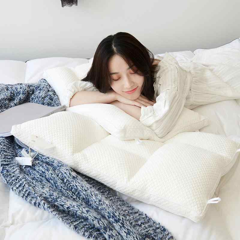 枕芯 成年者用 延性のある 矩形 ポリエステル 綿混 3D立体 編み物 当たること冷感 吸湿速乾 軽さ 白いこと 家用 寝部屋 寝台 好いたらしい 受け支える 首筋 途切らせる 伸び伸びする 通年