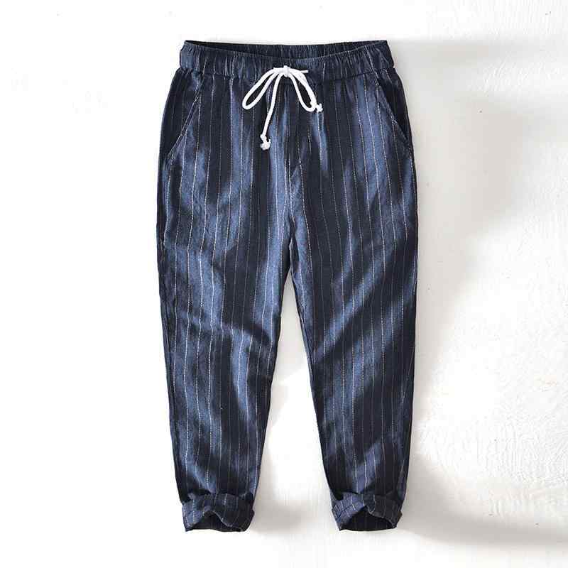 メンズ 春夏 九分パンツ コットン リネン 素材 ストライプ柄 テーパード ミッドライズ ベルト付き ドローストリング ミディアム厚 コーンフィット 軽量 通気性 微弾力 日常 普段使い カジュアル スタイル ホワイト カラシ ネイビー ブラウン グレー
