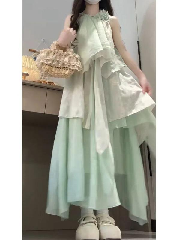 ワンピース レディース 緑 Vネック Aライン 中腰 長丈 収腰 夏 森ガール かわいい 清新 甘め 気質 優雅 無袖 セットイン 基本スタイル シングル ピュアカラー ノーアイロン加工 レース 装飾 ソフト フェミニン プリンセス風 軽やか 通勤 デイ