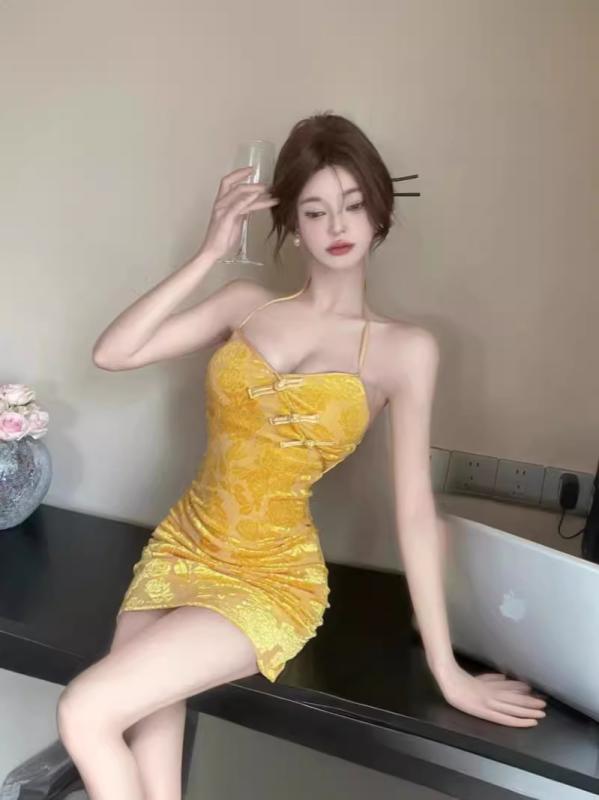 チャイナドレス 女性用 セクシー 吊り紐 ワンピース スリム タイト ハイウエスト 包み尻 短丈 スカート Vネック 無袖 レース素材 切り替えデザイン 背中開き 白色 ブラック イエロー 接触冷感 伸縮性 通勤 普段使い 春夏 軽量