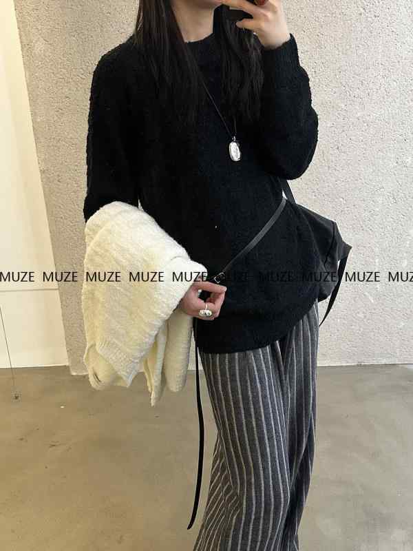 ニット トップス レディース 秋冬 羊毛混紡 接触冷感 長袖 丸首 ゆったりシルエット 透け感 米白色 ブラック 純色 中厚 単品 50-65cm丈 手編み 日常使い カジュアル 快適 韓国風｜フォークBR