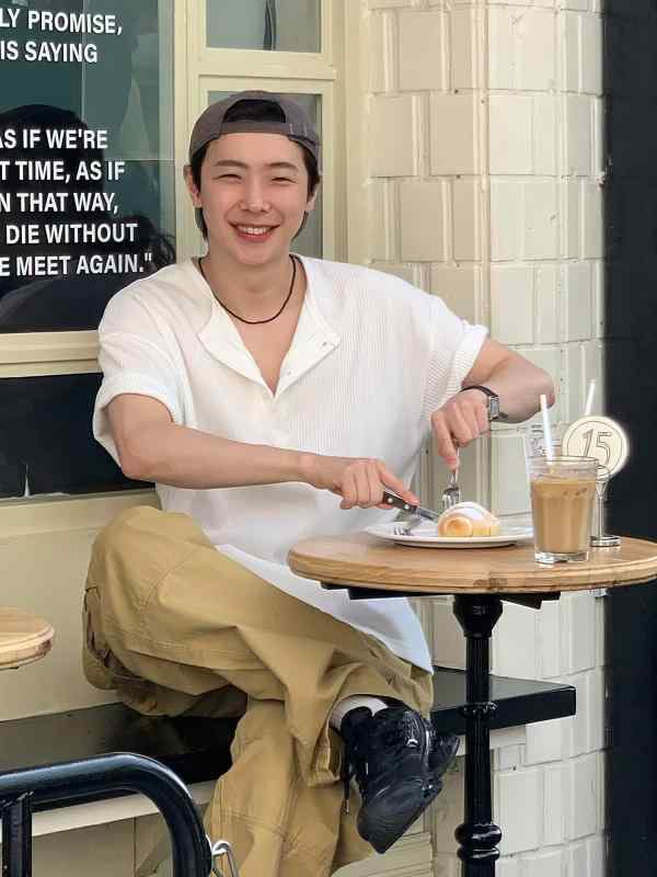 メンズ Tシャツ 短袖 Vネック ワッフル素材 韓国風 ゆったり 落肩袖 接触冷感 吸湿速乾 ポリエステル ブラック ホワイト 夏用 通勤 普段使い カジュアル トップス ユニセックス 軽量 伸縮性 無印花 セットアップ ルームウェア アウトドア ビーチ