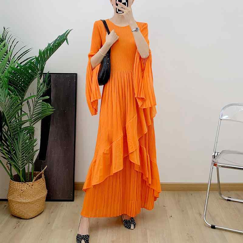 ワンピース レディース 春夏 長袖 ラッフルスリーブ プリーツ フレアスカート 切り替え 花柄 フレア ロング丈 ゆったり ワイドシルエット 気品 通勤 吸湿速乾 ポリエステル ブラック オレンジ グリーン ピンク レッド ローズ 伸縮性 軽量 接触冷感