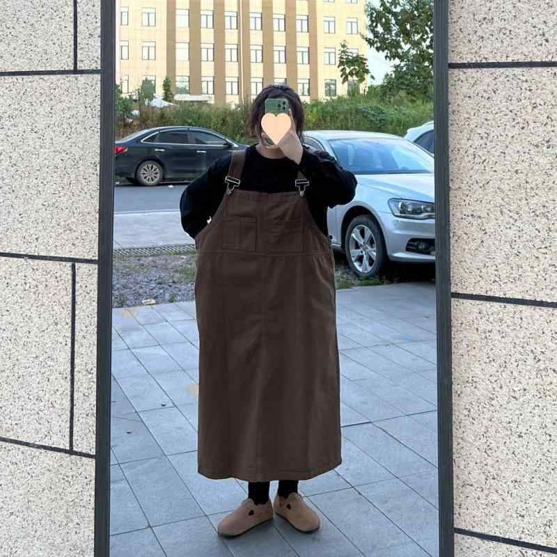 ワンピース 女性用 大きいサイズ デニム 背広スカート 春夏 秋冬 コットン 生地 95%以上 ストラップ ノースリーブ Aライン 中長丈 ゆったり シルエット ボタン デザイン 街頭 スタイル ブラウン カラーバリエーション 通勤 普段使い 軽量 伸縮