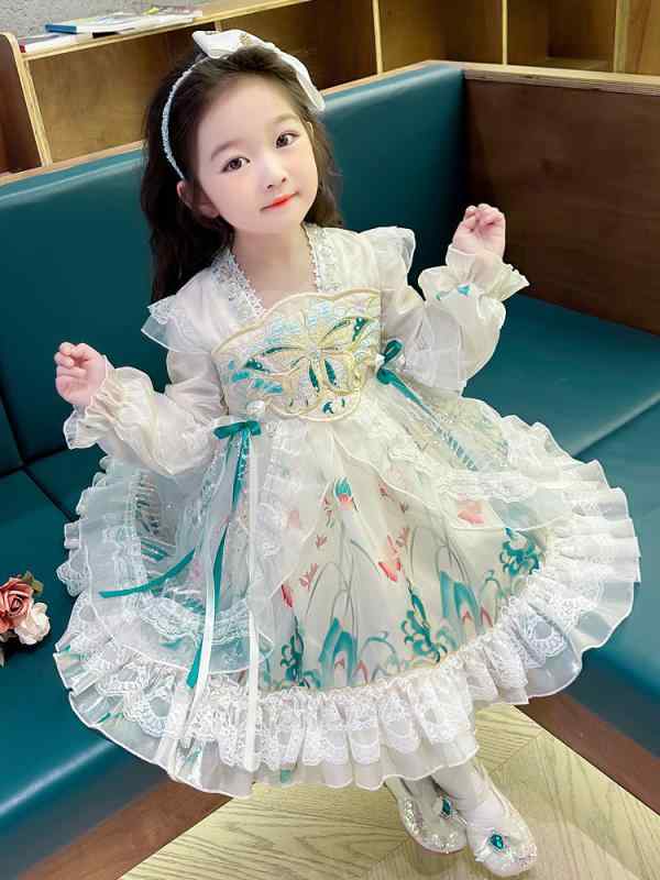 女児 プリンセスドレス かわいい ロリータ風 ワンピース 長袖 花柄 チュール レイヤード 綿混紡 柔らかい 伸縮性 軽量 春夏 秋 女の子 子供服 通学 普段使い 花 蝶 プリント ビッグシルエット かわいい スタイル 3-8歳｜フォークBR