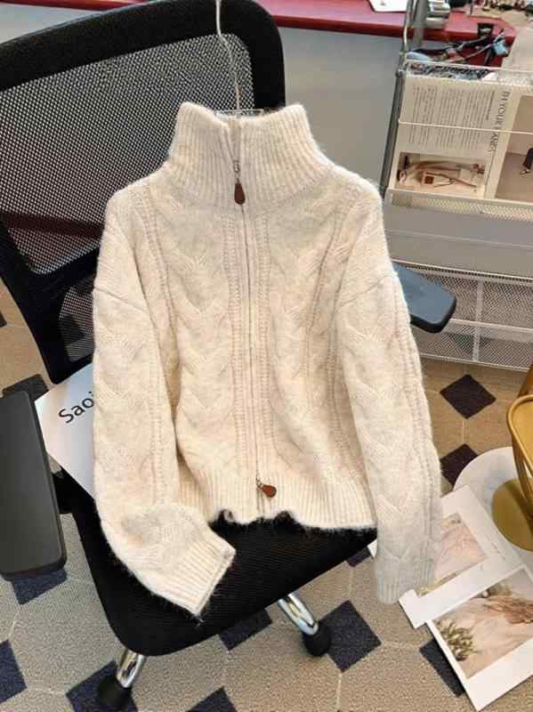 ニット カーディガン 女性用 秋冬 長袖 ハイネック ジップアップ 麻花編み アルパカウール ポリエステル アクリアン 厚手 ゆったりシルエット ラグドスタイル ベージュ グレー ブラウン 単品 ニットウェア ソフトタッチ 温かみ 純色 韓国風 快適 普
