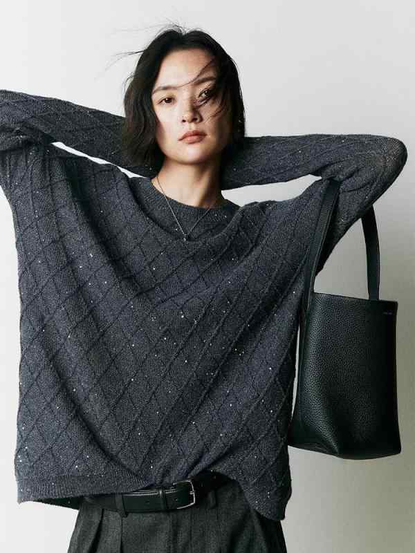 ニット セーター 女性用 ラフスタイル 長袖 ルーズフィット 丸首 ビーズ刺繍 ブラウン系 グレー系 秋冬 暖かみ 軽量 羊毛混 ゆったりシルエット 私服 トップス