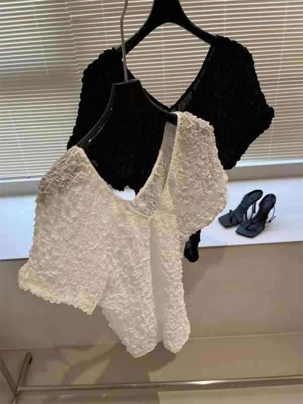 Tシャツ 女性用 短袖 Vネック 真絲 接触冷感 プリーツ加工 泡泡袖 直筒シルエット 切り替えデザイン 軽量 伸縮性 吸湿速乾 純色 白色 ブラック 春夏 普段使い カジュアルスタイル 日韓風 シンプル トップス インナー ルームウェア ユニセックス対