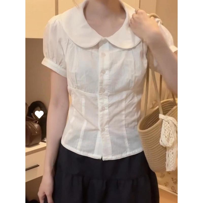 シャツ 女性用 秋 短袖 白色 ドールカラー 泡泡袖 修身型 収腰 かわいい デザイン トップス 甘め 私服 セットアップ 純色 立体パターン 伸縮性 軽量 吸湿速乾 通勤 普段使い 秋冬 ブラウス 切り替え ハイウエスト ビッグシルエット Vネック ピ