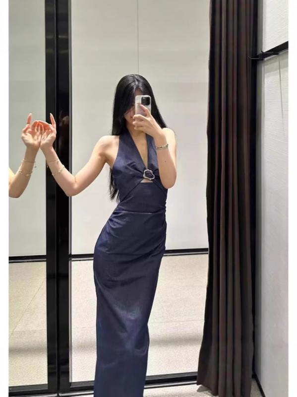 ワンピース レディース 夏 牛仔 デニム 中長丈 ハルターネック 無袖 包臀 ミディ スカート セクシー デザイン 切り開き バックスタイル 軽量 伸縮性 吸湿速乾 深ブルー コットン混 普段使い デート フェミニン スタイル