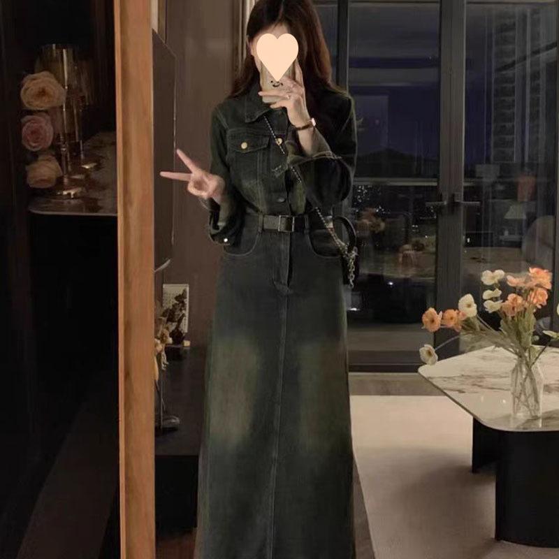 ロングワンピース デニム 秋冬 コットン 素材 ストリートスタイル ゆったりシルエット ウエストイン 隠れ肉 Aライン ロング丈 長袖 POLOカラー 通勤 普段使い 女性用 気品 デザイン 軽量 伸縮性
