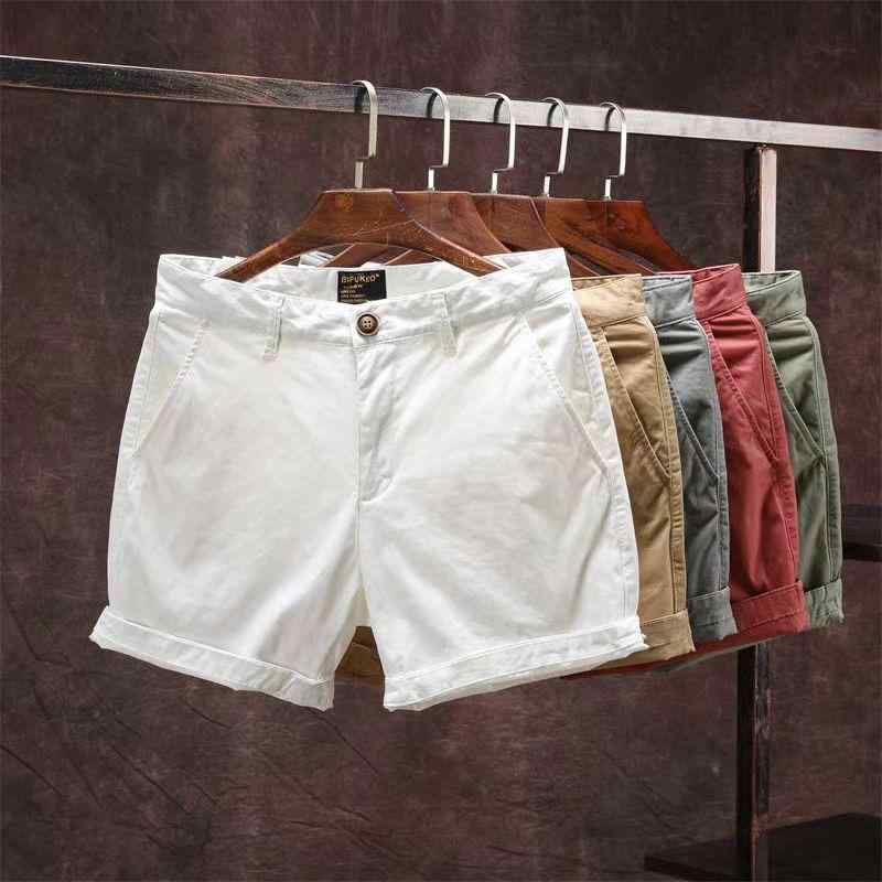 メンズ ショーツ 夏季 軽量 ?綿 ポリエステル 素材 直筒 5分丈 ミッドライズ ボタン フラップ ポケット 微弾力 薄手 抗シワ 加工 黒 白 緑 カーキ 橙 紺 カラーバリエーション ゆったり シルエット スポーツ アクティブ スタイル ビーチ ウ