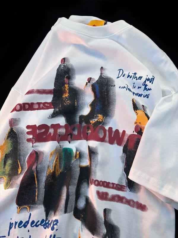 Tシャツ メンズ 短袖 トップス オーバーサイズ ゆったりシルエット 半袖 丸首 綿素材 薄手 夏用 黒 白 抽象プリント ストリートファッション 日常着 吸湿速乾 軽量 ヴィンテージ風 抽象デザイン ヒューマンシルエット 港風 青少年向け 18-24歳