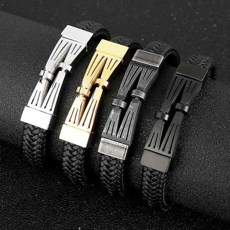 メンズ 手首アクセサリー 編み込み 金属 革 手錠 ブレスレット チタンスチール 不?? 磁気留め具 幾何学 デザイン 個性派 復古 スタイル 金色 鋼色 黒色 煮黒 不対称 夏 軽量 耐久性 普段使い アウトドア 通勤 4,316円