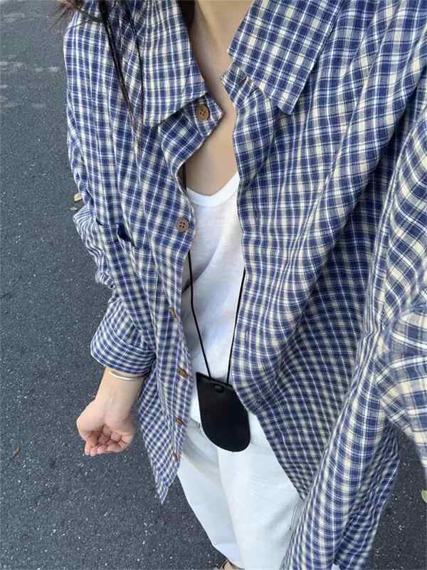 レディース 長袖 シャツ トップス ブルー 格子柄 コットン ポリエステル 混紡 切り替え デザイン ルーズフィット ミドルレングス POLOカラー ボタン 装飾 日韓 スタイル 早秋 外出着 ゆったり シルエット 爽やか コーディネート レイヤード 可