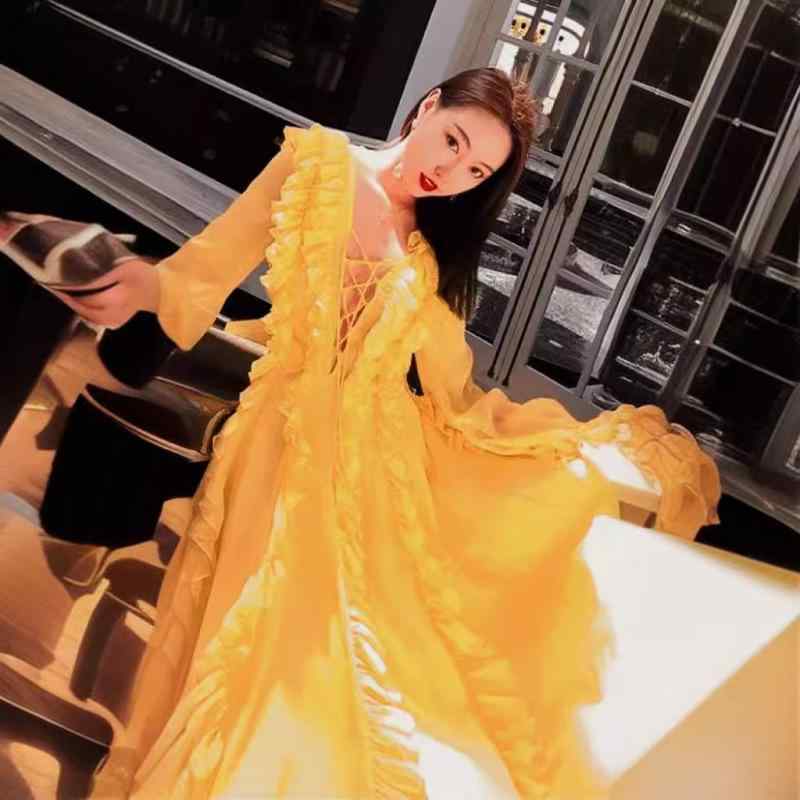 ワンピース レディース 春夏 雪紡 長袖 Vネック ハイウエスト 切り替え 透け感 セクシー バックレス レースアップ ロング丈 プリンセスライン イエロー 軽量 涼しい 森ガール かわいい 清新 甘め ビーチ リゾート 休日 普段使い 単品 ポリエステ|フォークBR