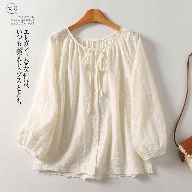 シャツ 女性用 春 フレンチスタイル ビンテージ風 綿麻 刺繍 デザイン デザイン系帯 ラウンドネック ランタンスリーブ ドールシャツ 上衣 ゆったりシルエット 長袖 ボタン 刺繍加工 純色 米白色 接触冷感 ストレッチ 私服 日常使い 軽量 かわいい