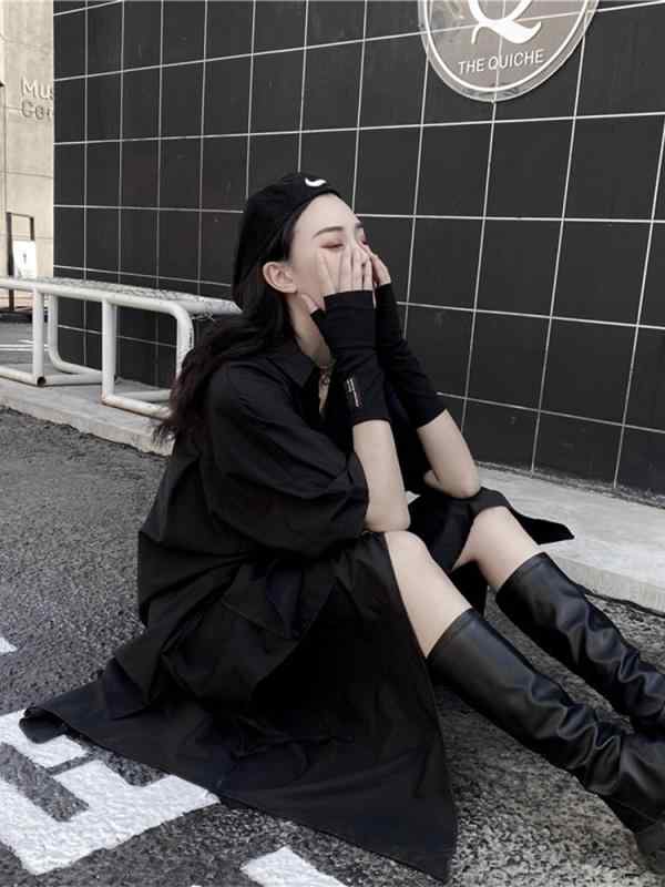 ブラウス 女性用 ダーク系 ゆったり 結び紐 開襟 短袖 シャツ トップス 学生服 ブラック ポリエステル 無地 免アイロン 快適 ゆったりシルエット フラップカラー 普通丈 香港風 文学的 レトロ スタイル カジュアル 日常使い 夏 吸湿速乾 通気性