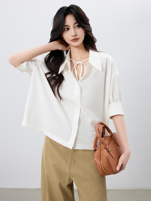 シャツ 女性用 春夏 法式 ファッション 洋気 減齢 純色 長袖 開衫 快適 デザイン ポリエステル 混紡 再生繊維 ポリヨレフィン ワイドシルエット ポロカラー ベルト付き 単排ボタン 普通丈 シンプル トップス ゆったり 着こなし ライトウェイト 吸
