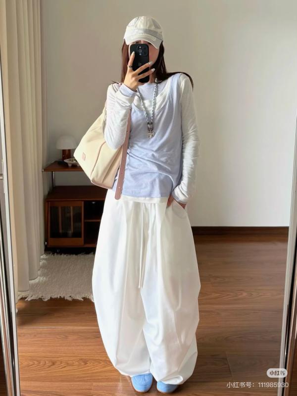 レディース ワイドレッグパンツ クロップドパンツ 抗皺 垂感 ゆったり デザイン ハイウエスト スーツパンツ ロングパンツ 気質 通勤 スタイル 純色 無弾力 ポリエステル 素材 ポケット 付き 夏 シーズン 白色 グレー ダークグレー カラーバリエーシ
