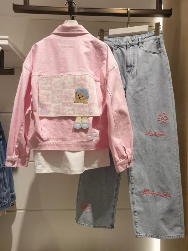レディース ピンク 牛仔 ジャケット コート 秋冬 外套 長袖 ハングネック ゆったり シルエット 少女風 かわいい スタイル 清新 甘め ファッション 普段使い 軽量 伸縮性 ポリエステル 素材 デニム 加工 ピンク系 カラー トップス 合わせ アイテ