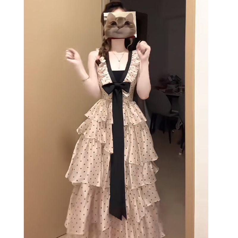 ワンピース 女性用 夏 フレンチスタイル ポルカドット フリル 蝶結び Vネック キャミソール スカート ウエストシェイプ ノースリーブ キャミワンピース ケーキスカート ロングドレス フレアスカート 切り替え プリント スリング 肩オフ シングルピース