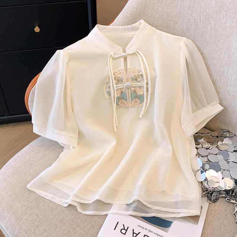 刺繍 雪紡 短袖 シャツ 女性 レディース 春夏 杏色 立襟 盤ボタン 切り替え デザイン 大きいサイズ ゆったり シルエット 通勤 普段使い 都市スタイル 接触冷感 ポリエステル 繊維 軽量 涼しい 透け感 気質 かわいい トップス ブラウス オープン