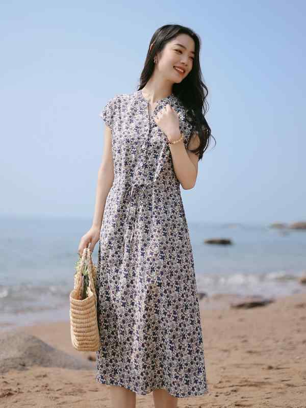 ワンピース 女性用 夏 短袖 綿 フラワー柄 Vネック Aライン ロングスカート 収腰 ウエスト系ベルト スリムシルエット 接触冷感 吸湿速乾 軽量 かわいい 復古風 快適 ゆったり 紫 アイボリー