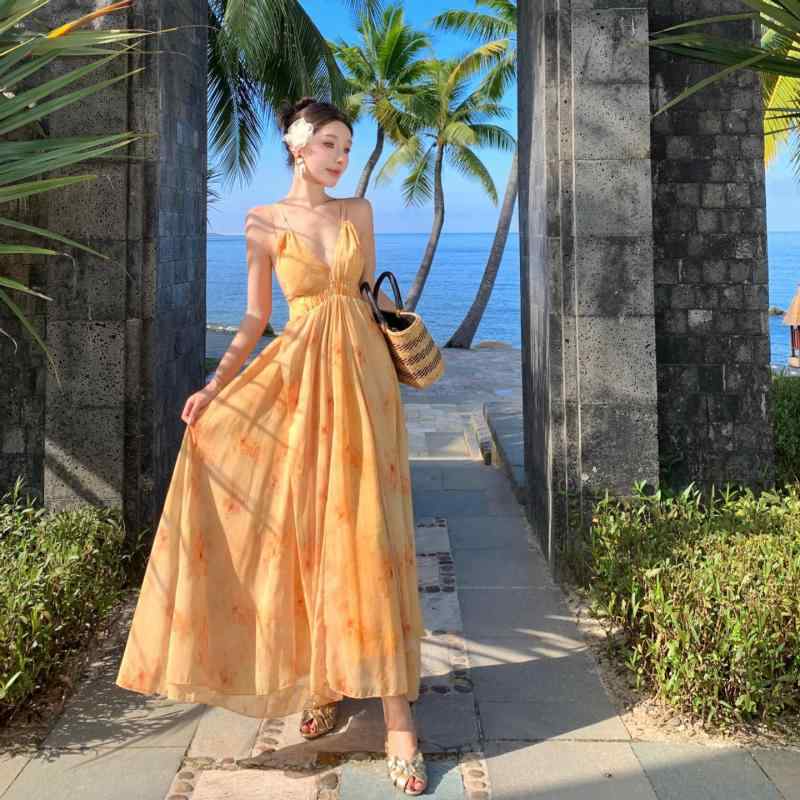 ワンピース レディース 夏 黄色 フラワー柄 吊り帯 背中開き Aライン 中長丈 Vネック 高腰 接触冷感 ポリエステル 切り替え ビーチ 度假 セクシー エレガント かわいい 軽量 通気性 女性用 普段使い アウトドア