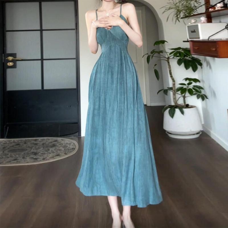 ワンピース 吊り帯 長丈 女性用 夏 春夏 Aライン Vネック 無袖 高腰 露肩 露背 純色 青 接触冷感 PVC 素材 復古風 気質 軽量 通気性 爽やか スタイル 日常使い デート 旅行|フォークBR