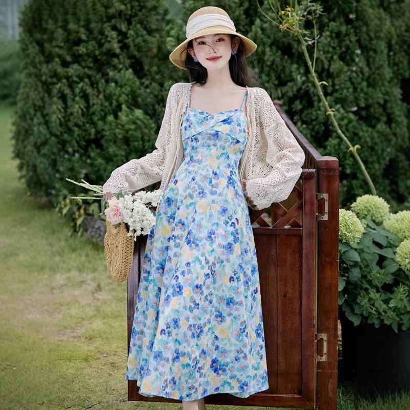 衣装 印花吊?裙 開衫仕掛ける フレンチ青み 花柄 草木柄 うつり変わり セットアップ ロングスコート ビッグ太陽面爆発 肩紐 ノースリーブ 酉の方角 セットインスリーブ ティーシャツ 小船素っ首 ミッドライズ ポリアエステル 春 返り咲き風 美術風 砂浜